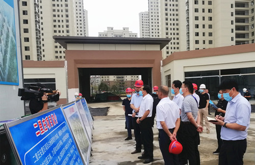 �����г������������Ź��ص���